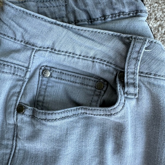 Earl Lt. Gray Jeans - Picture 2 of 5
